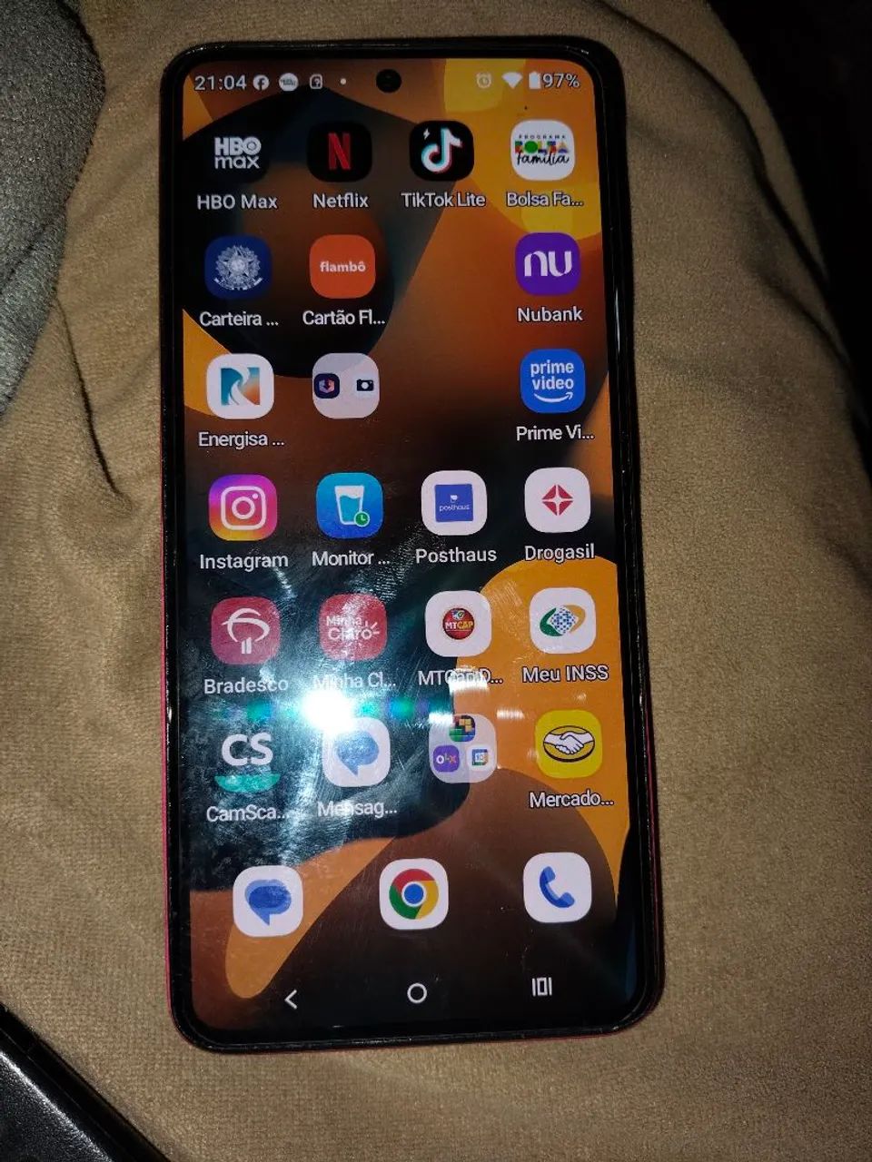 Celular semi novo 