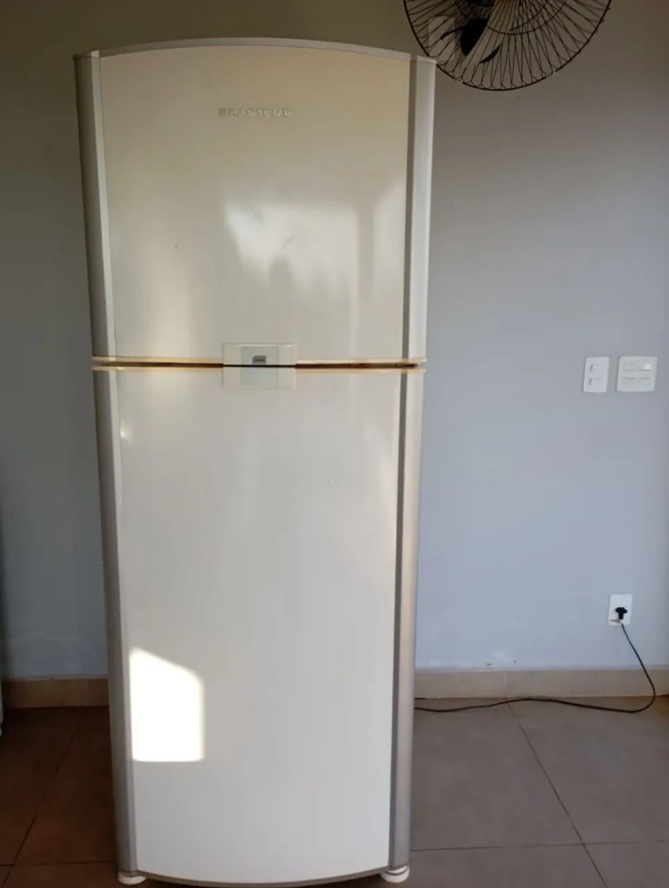 Geladeira Brastemp Degelo Automático 