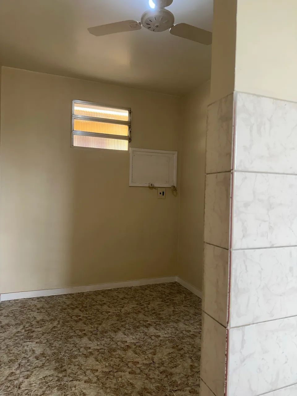 Kitnet em frente a UNIG 
