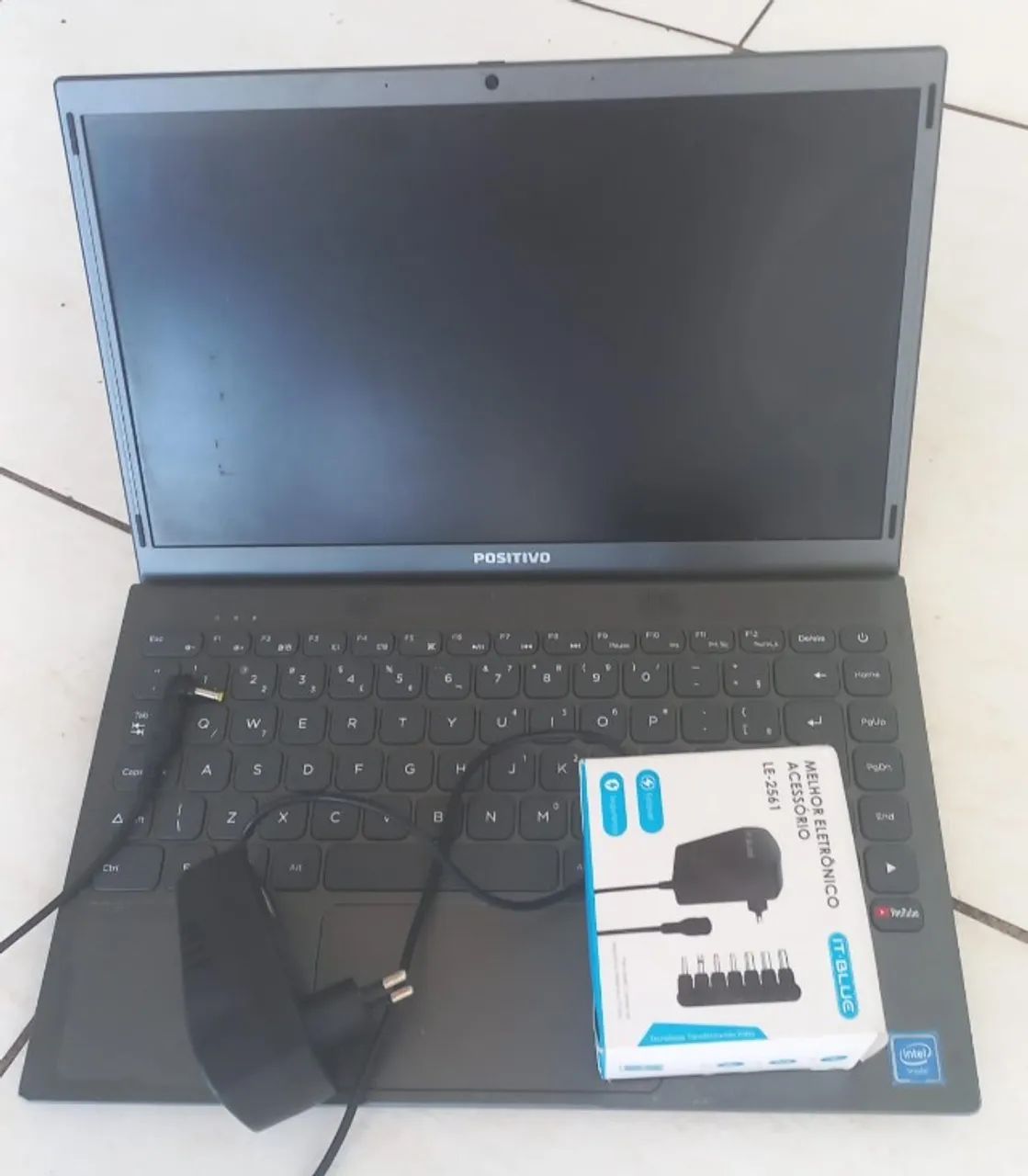 Notebook com defeito 99 reais não esta ligando.