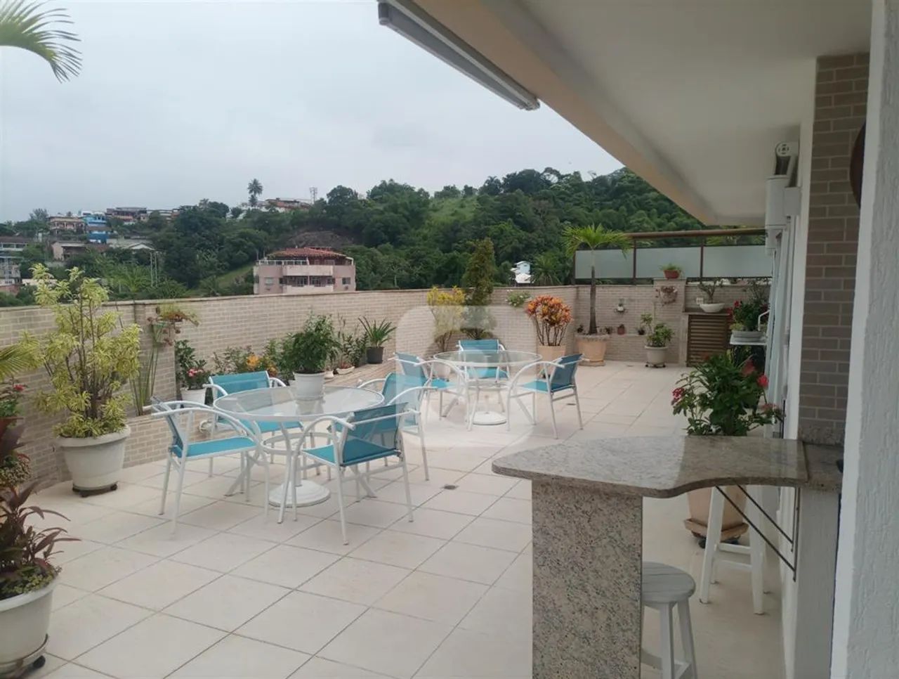 Belíssima Cobertura Duplex mobiliada - Foto 2