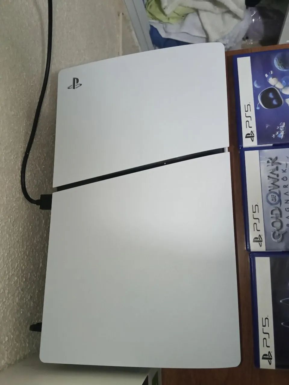 Ps5 slim com leitor de disco e 3 jogos  - Foto 5