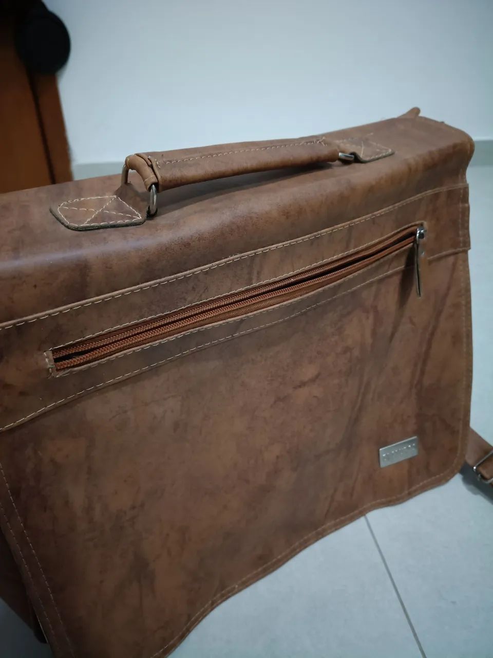 Bolsa em couro legítimo 