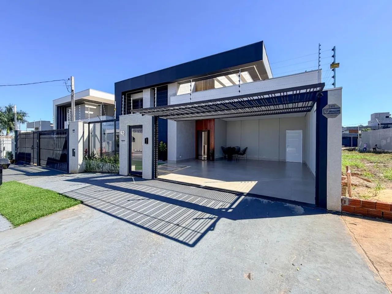 Casa à venda em Maringá, Jardim Munique, com 3 suítes, com 204.35 m² - Foto 3