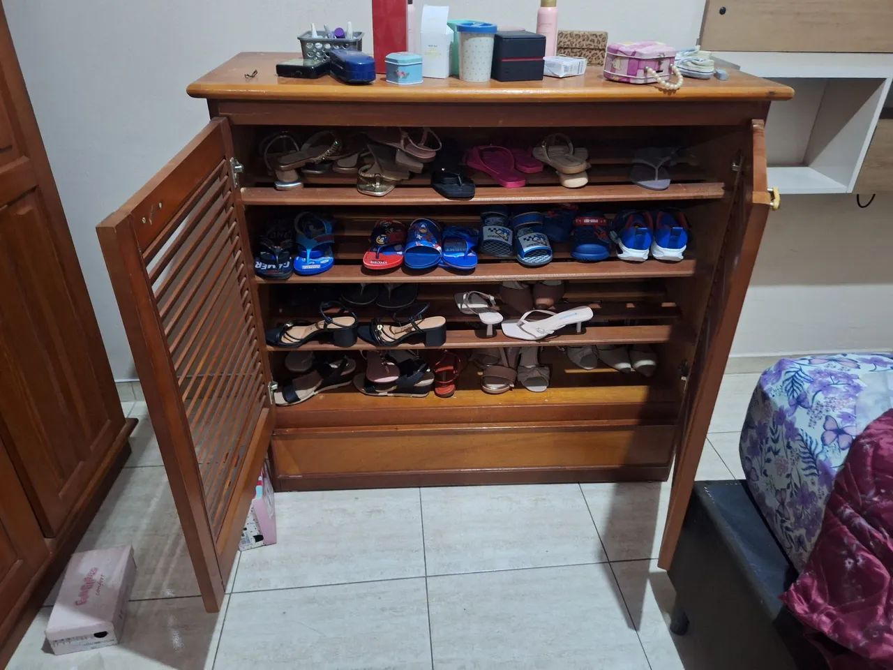 Sapateira de Madeira  - Foto 2