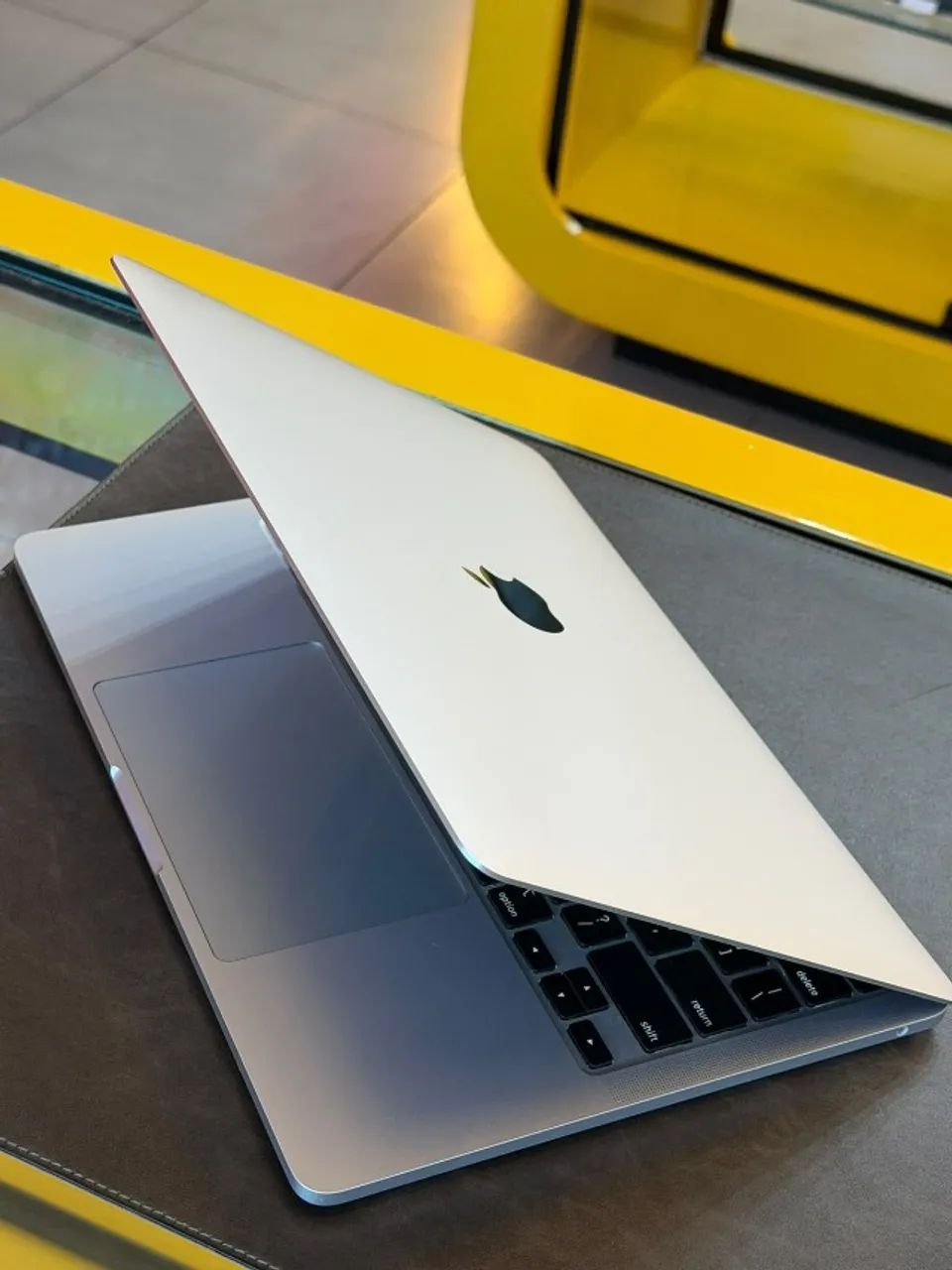 MACBOOK M1 PRO - Foto 3