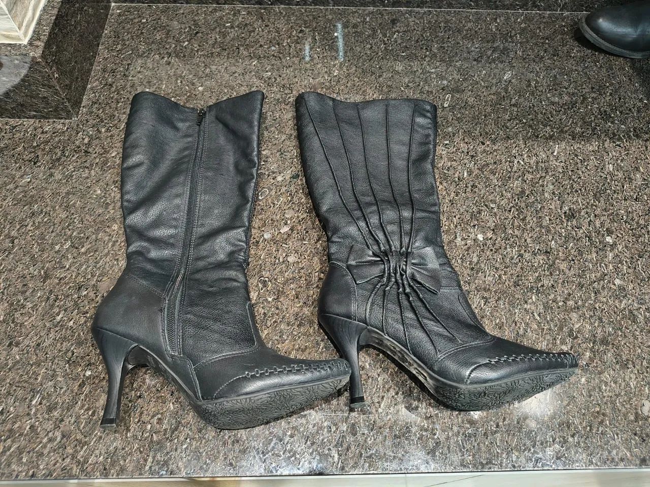 Bota longa preta  - Foto 2