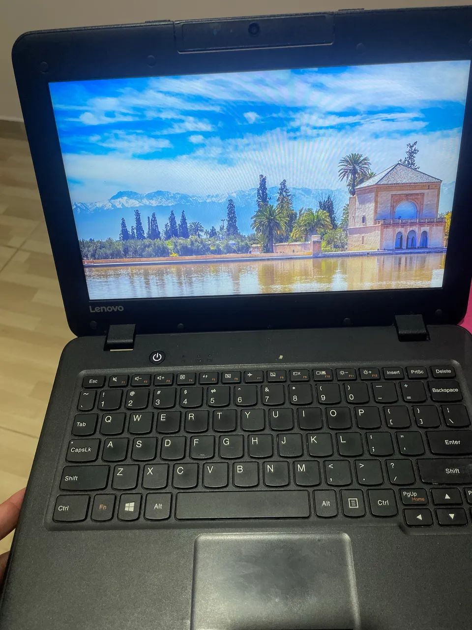 Vendo notebook mini Lenovo 