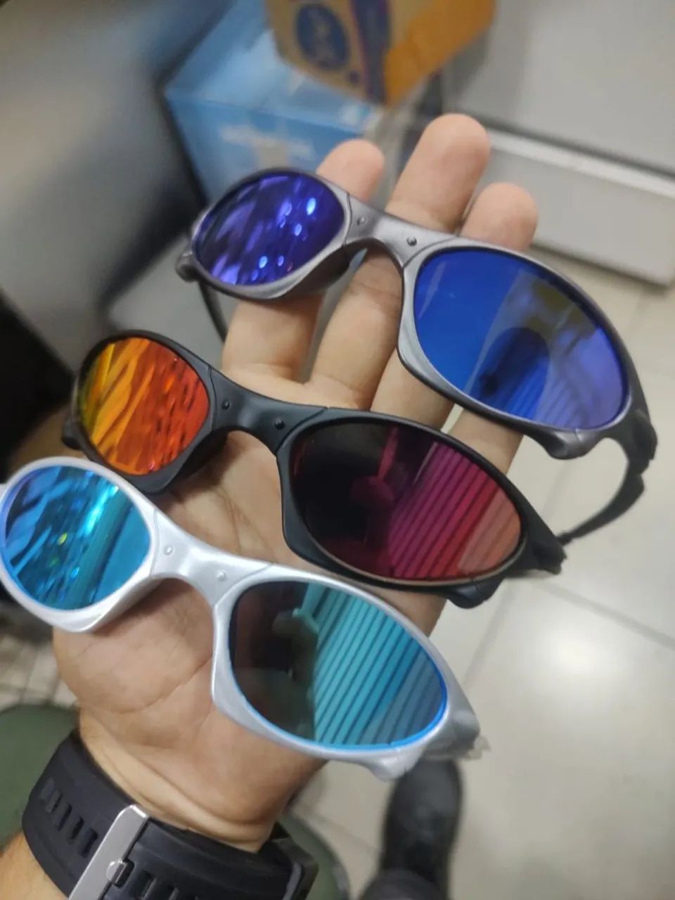Juliete Oakley perna de aço 
