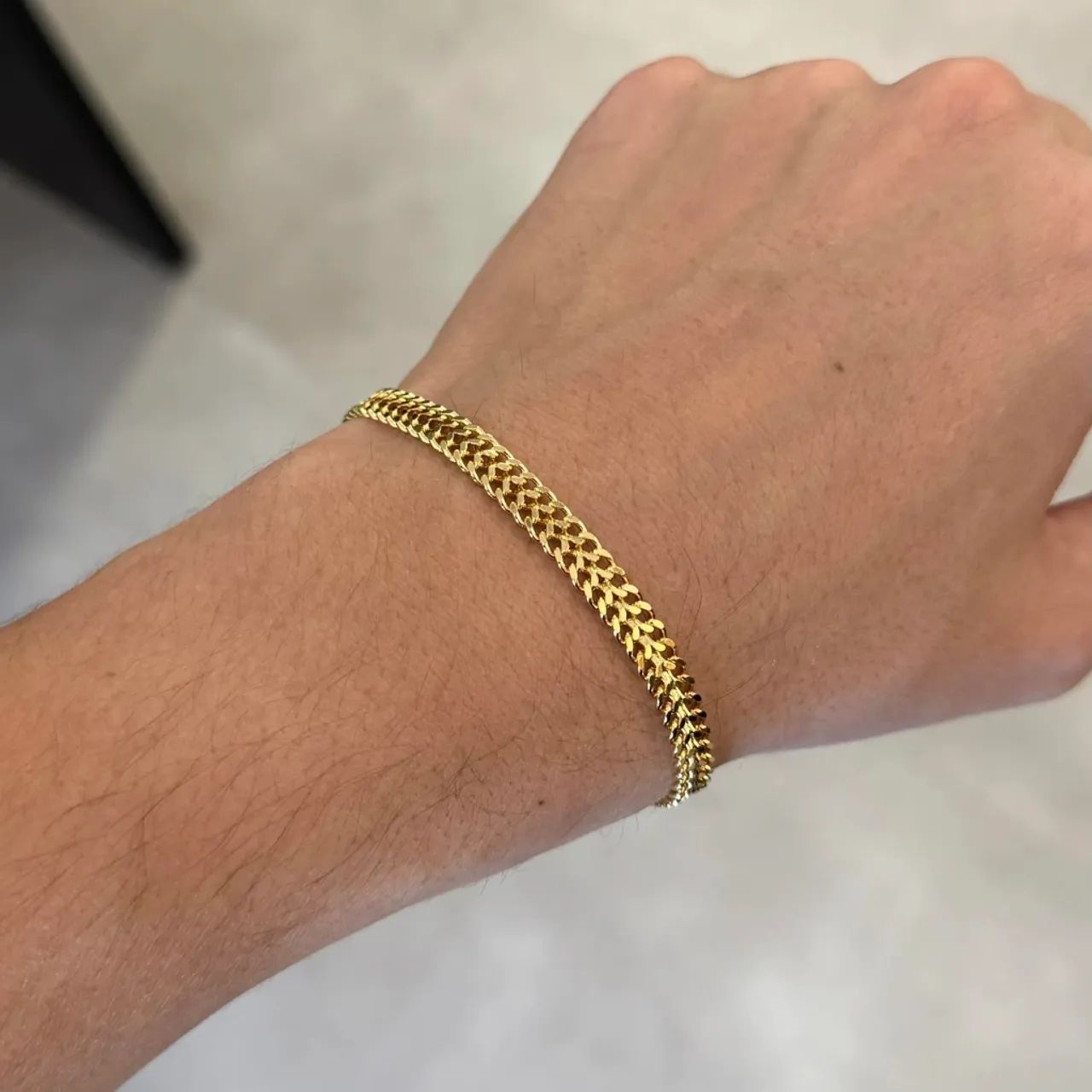Bracelete Masculino banhado a ouro 