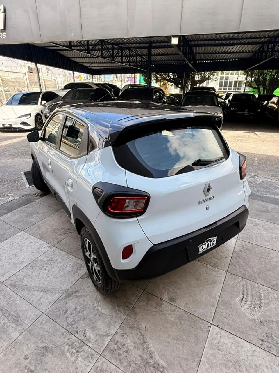 Renault Kwid Intense 1.0 Flex 12V 5P Mec. 2023 - Foto 4