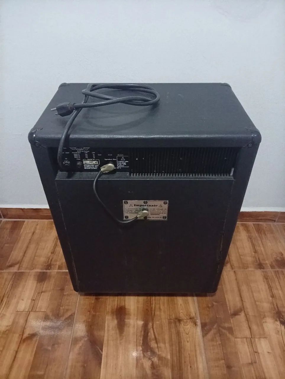 Cubo baixo warm music dbm 15 200 watts RMS  - Foto 6