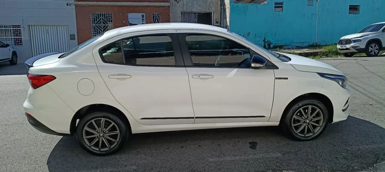 Fiat Cronos Drive 1.3 8V Flex Aut. 2023 - Foto 2