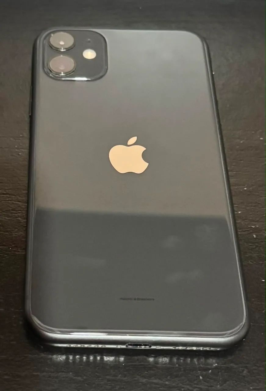 iPhone 11 R$800,00