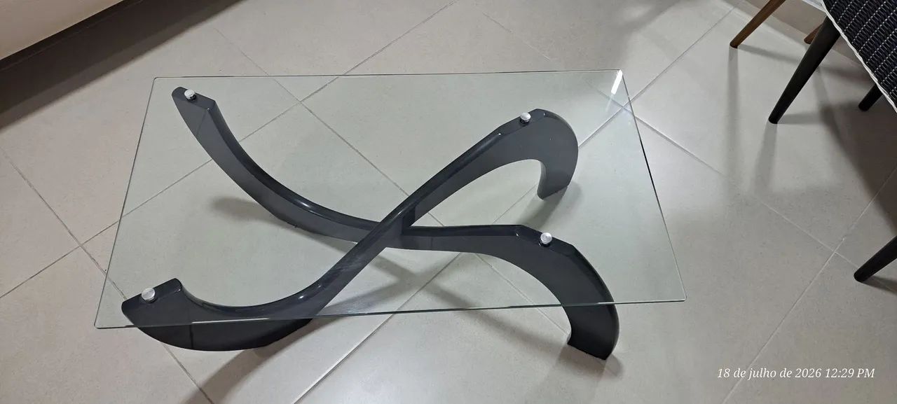 Mesa de Centro em Vidro com Base Moderna - Foto 2