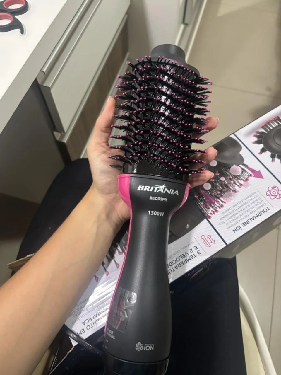 Escova Secadora Britânia 1300W Original - 4 em 1