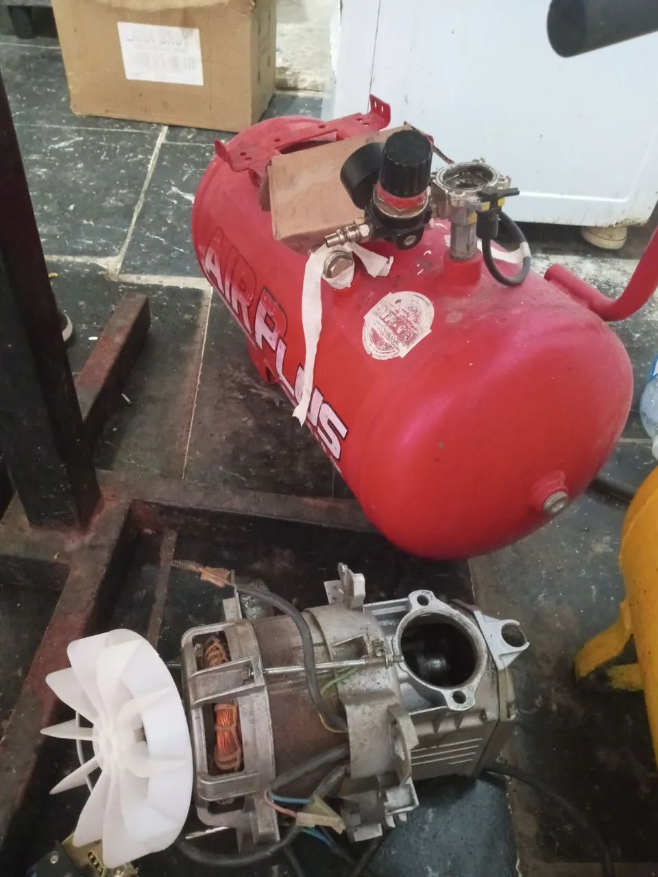 Compressor 25 litros vendo como esta