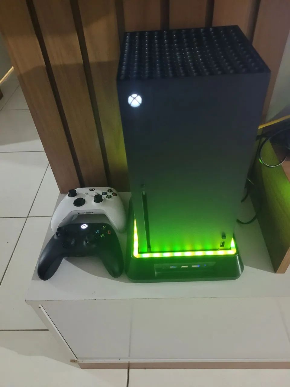 Xbox Series X + 2 Controles