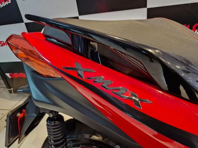 YAMAHA XMAX 2024 - Foto 5