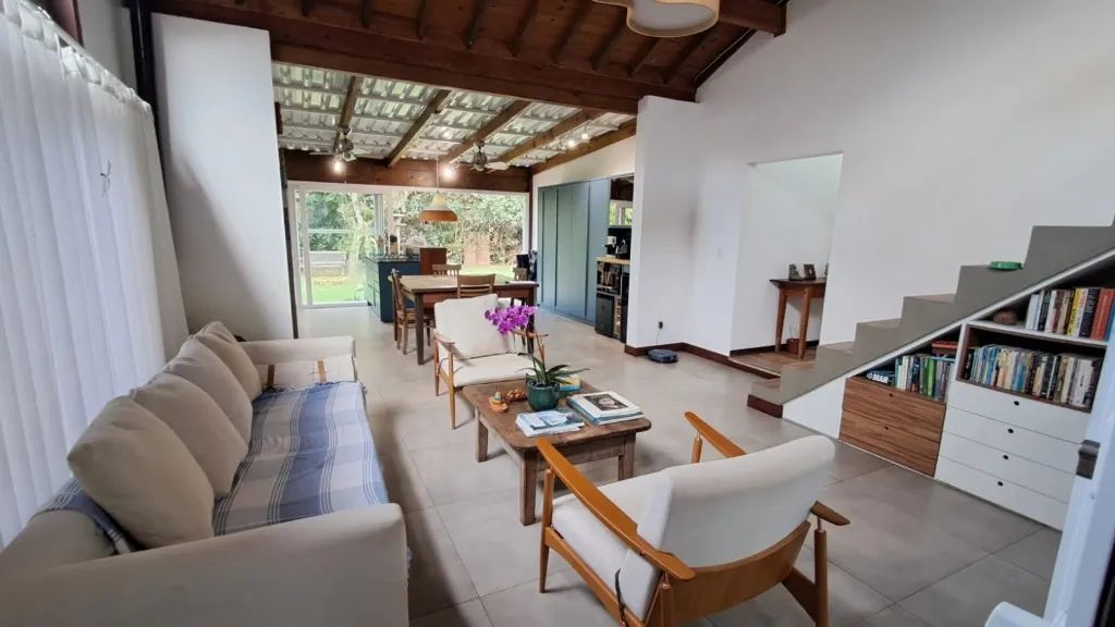 Casa com Piscina e Amplo Terreno - Porto da Lagoa - Florianópolis - Foto 5