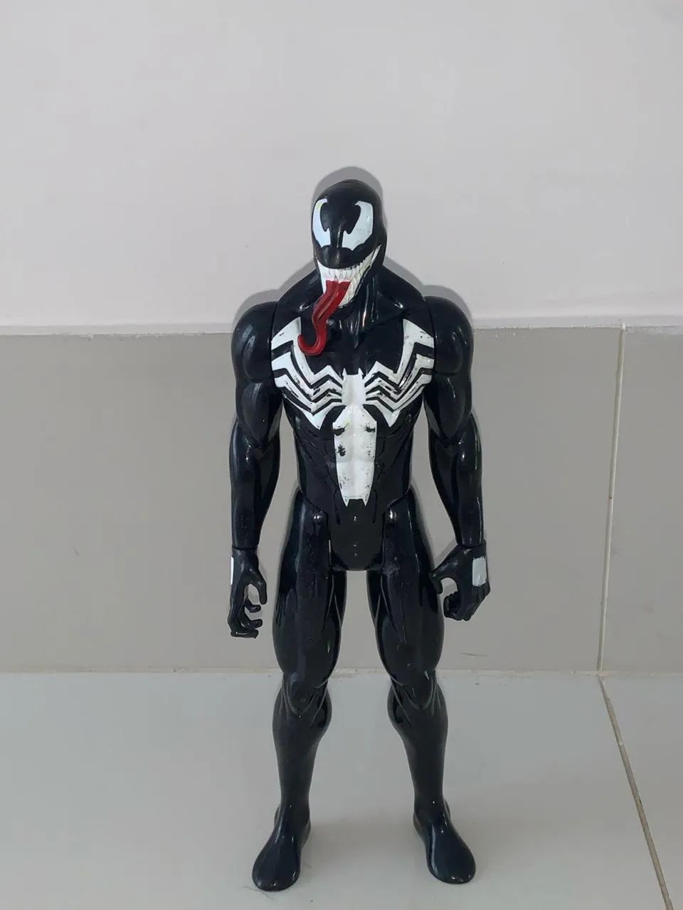 Boneco do Venom 