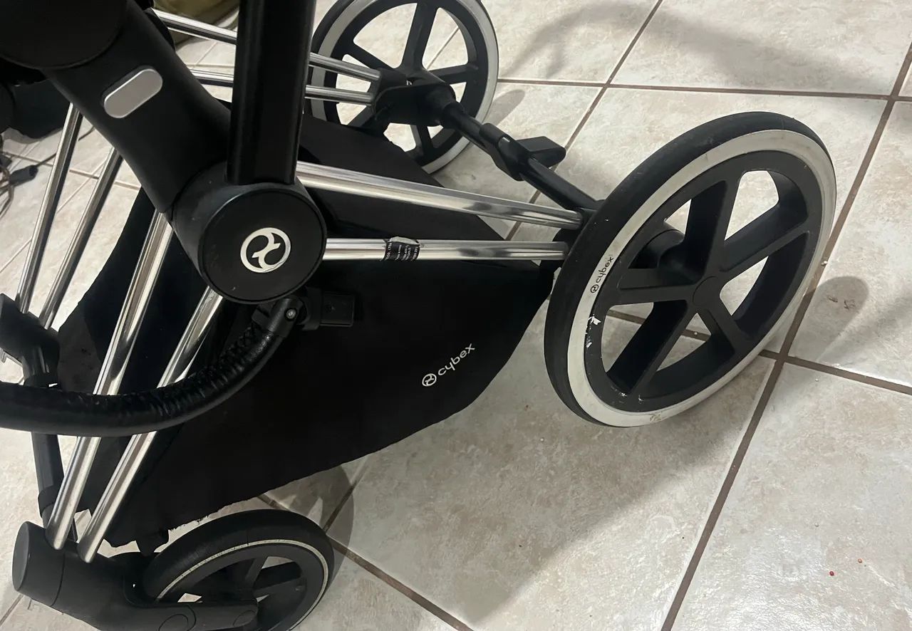 Carrinho e bebê conforto com suporte CYBEX  - Foto 3