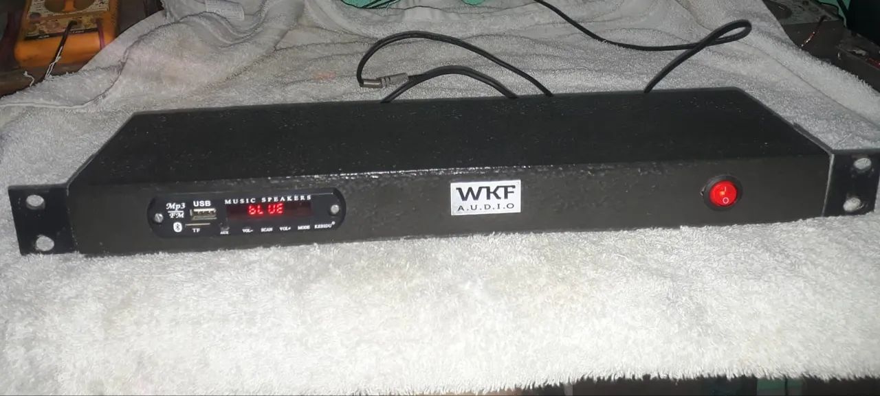 Aparelho de bluetooth e USB e FM 
