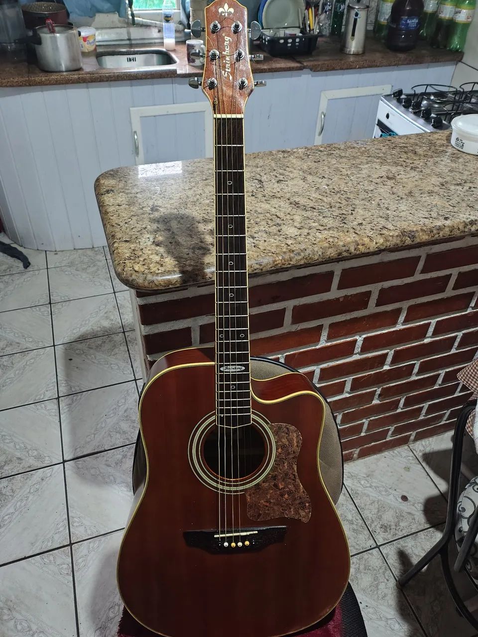 Vendo violão em perfeito estado