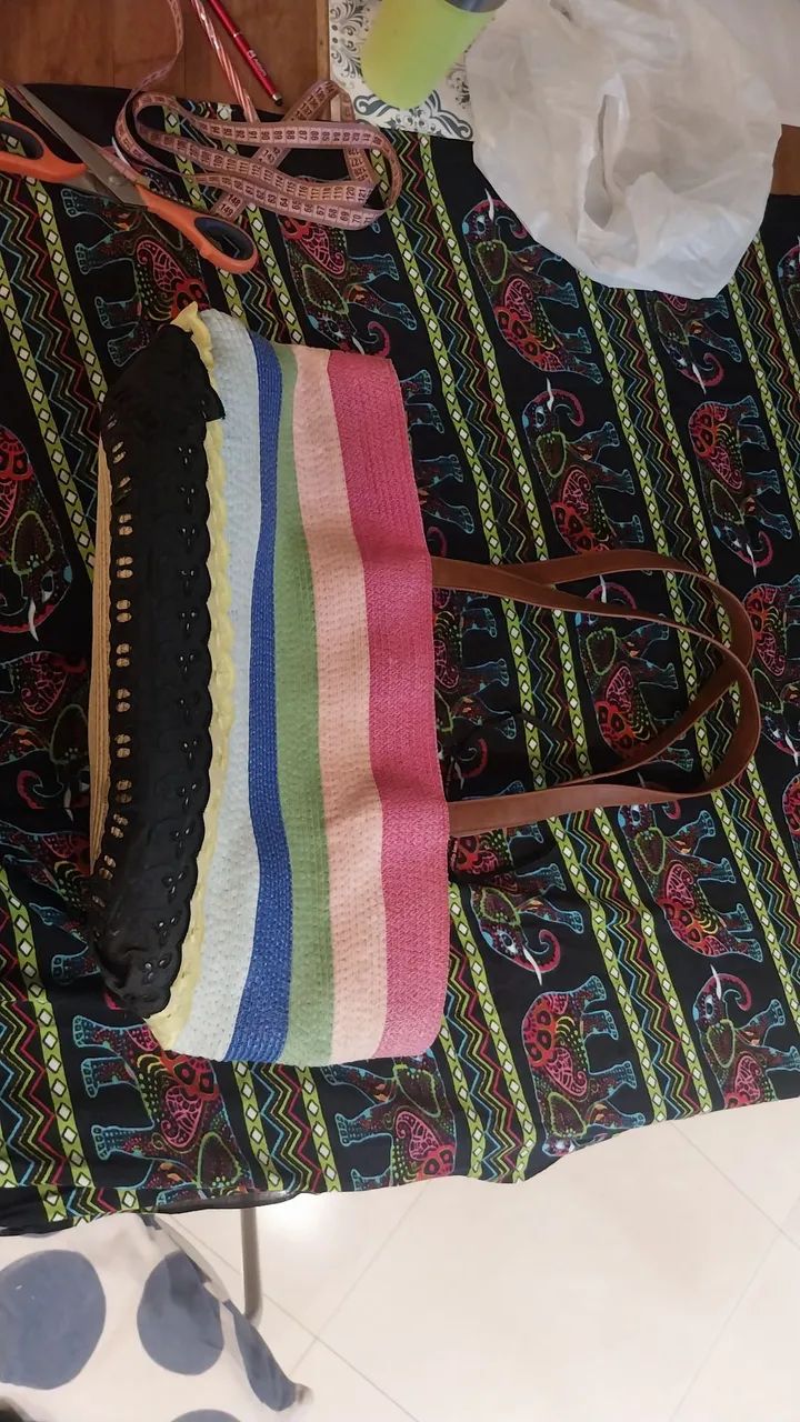Bolsa de praia colorida linda!!