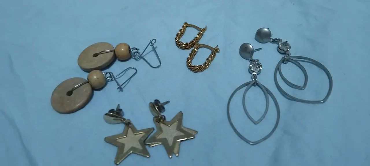 BIJUTERIAS DIVERSAS E USADAS - Foto 3