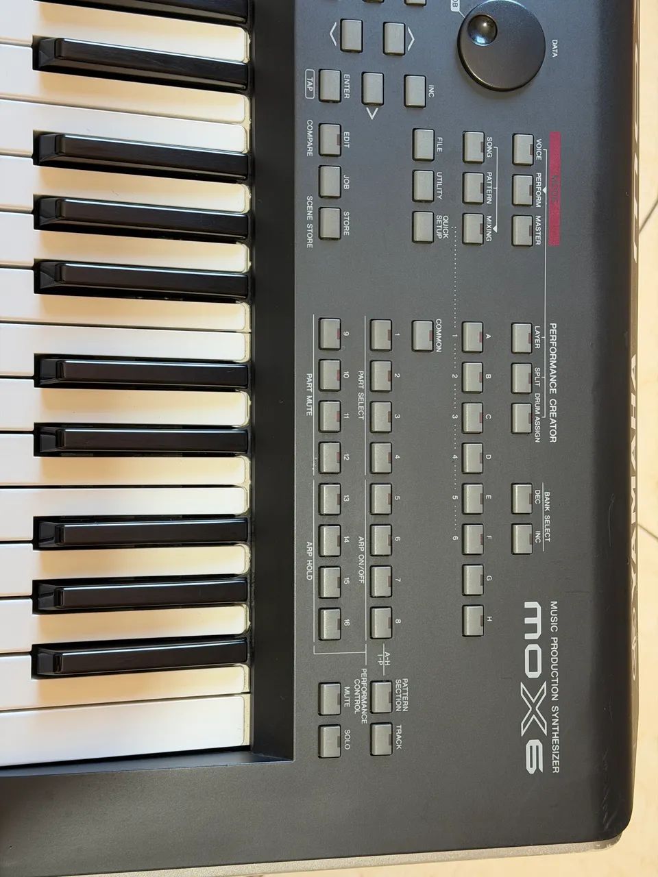 TECLADO MOX6 YAMAHA - Foto 2