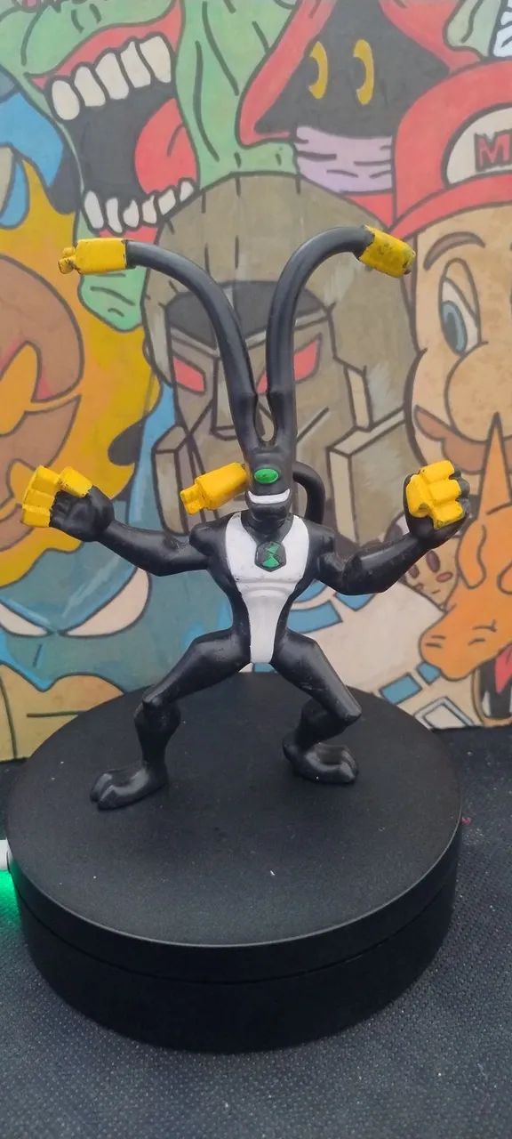 Bonecos Ben 10, 20 cada  - Foto 5