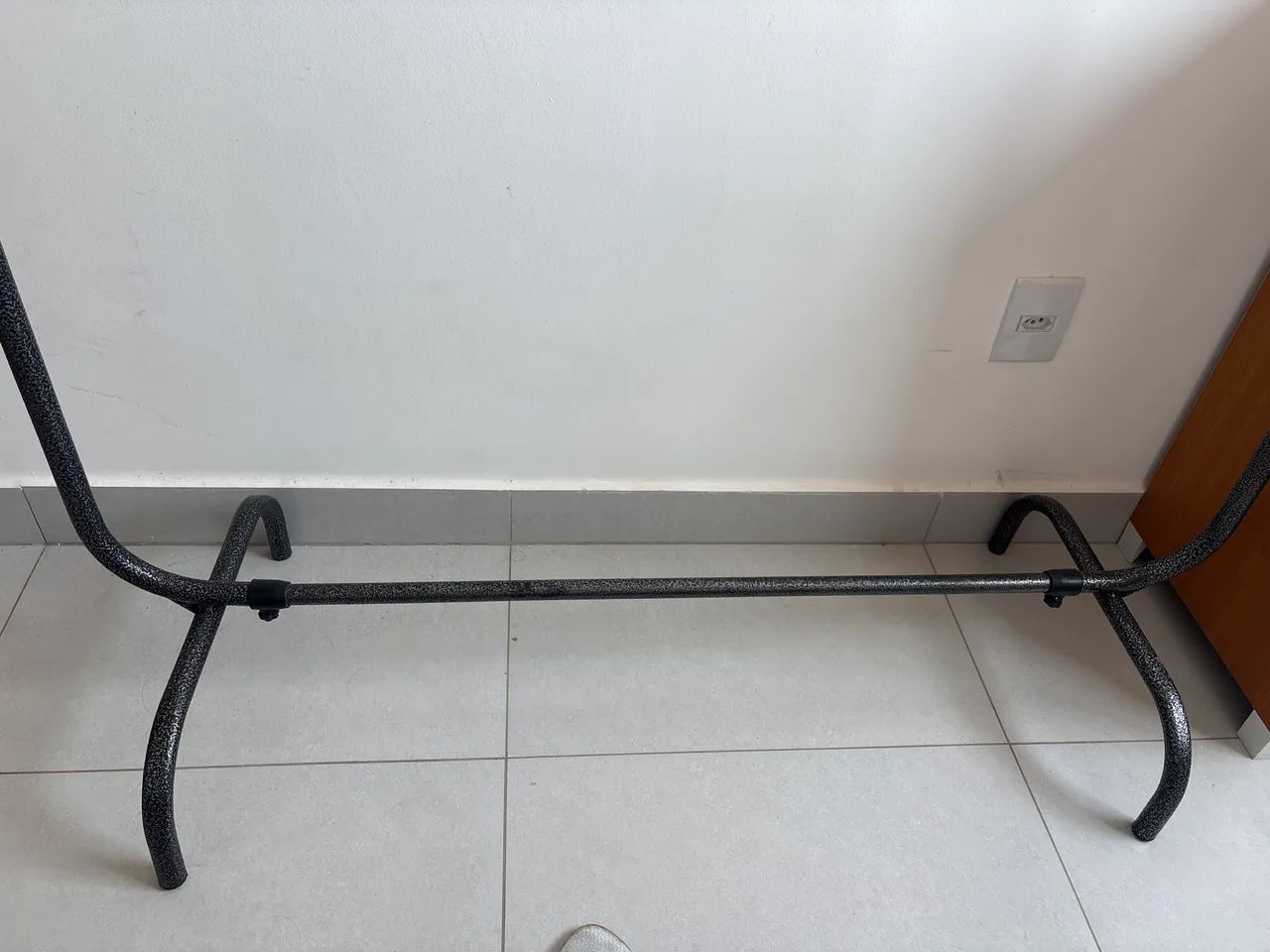 Vendo arara de ferro  - Foto 4