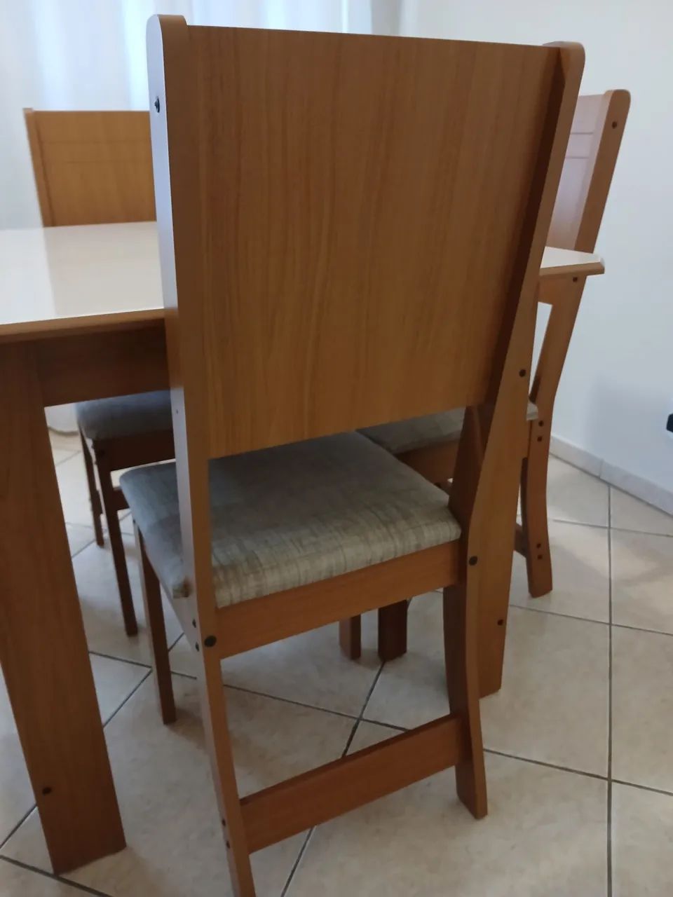 Mesa de jantar com 4 cadeiras - Foto 4