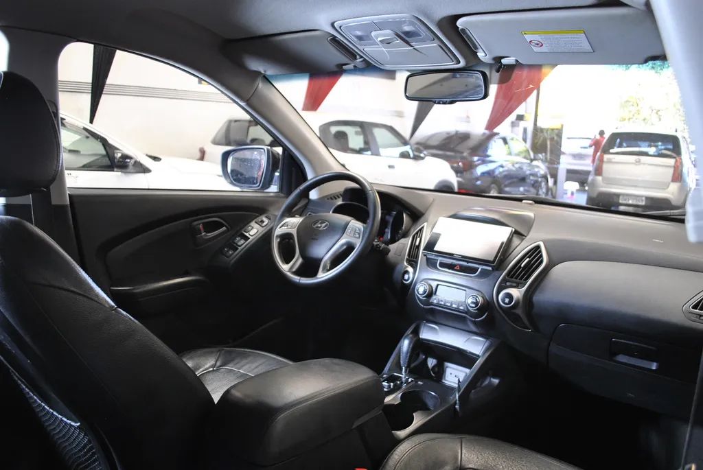 Hyundai ix35 2.0 16V 170cv 2WD/4WD Aut., foto 15 de 17