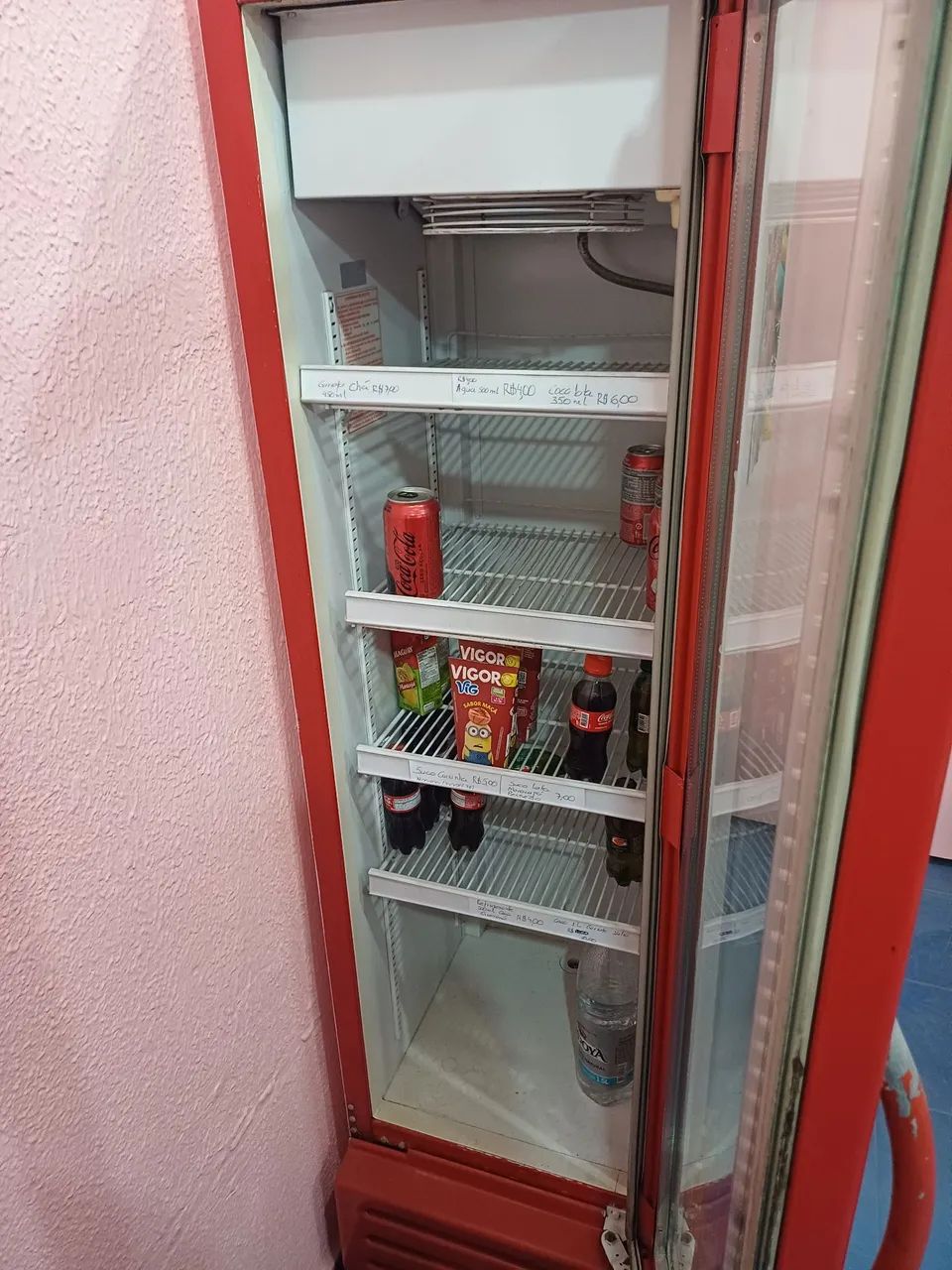 Geladeira expositora 220 V  