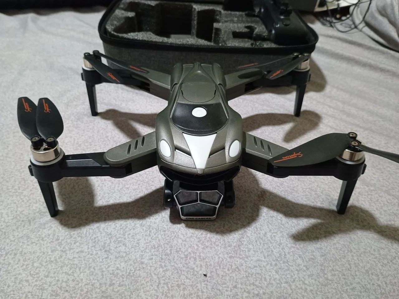 Drone V188 8k 2 baterias novo 