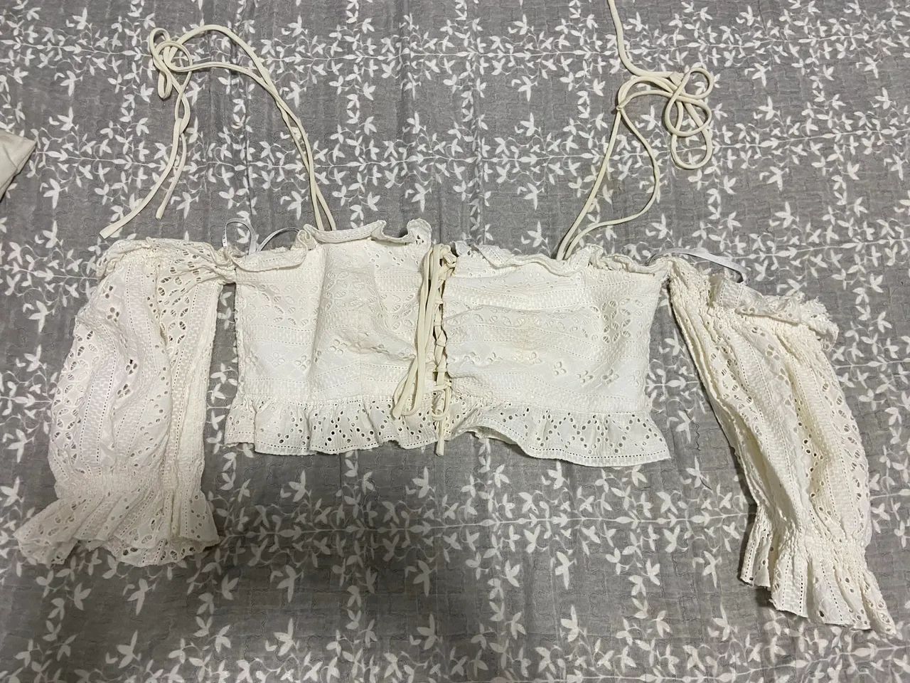 Cropped Lenita