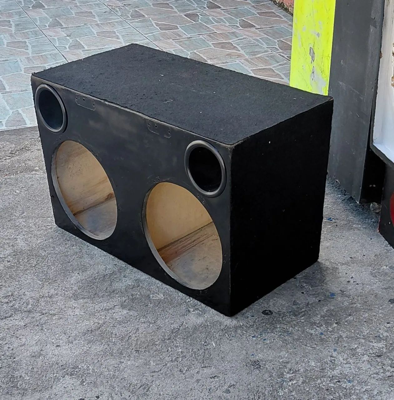 Caixa pra 2 graves 12" de compensado!