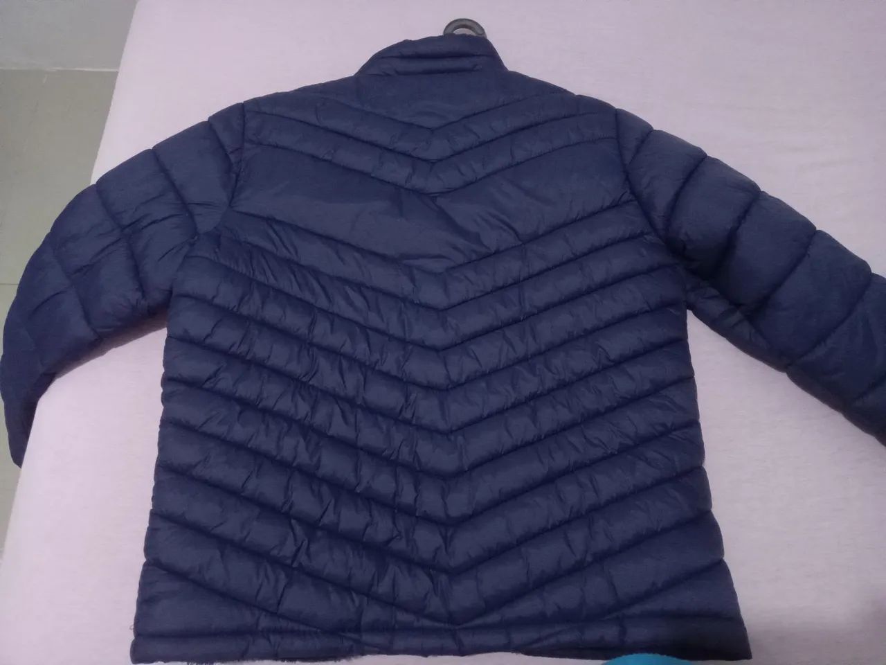 Roupas semi nova