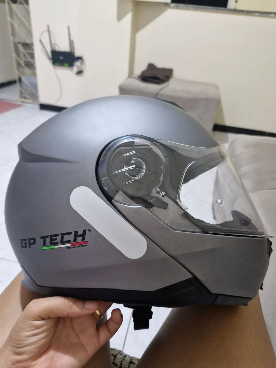 capacete escamoteável 