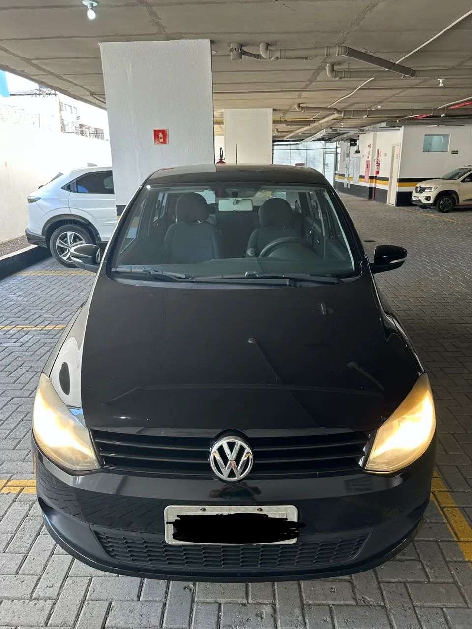 Volkswagen Fox Fox 1.0 Mi Total Flex 8V 3p 2014