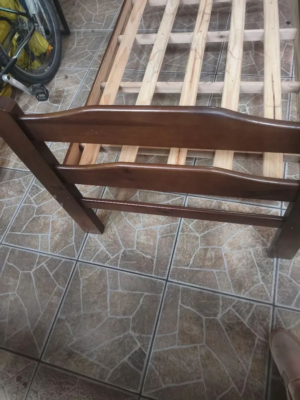 Cama solteiro Madeira - Aceito proposta  - Foto 4