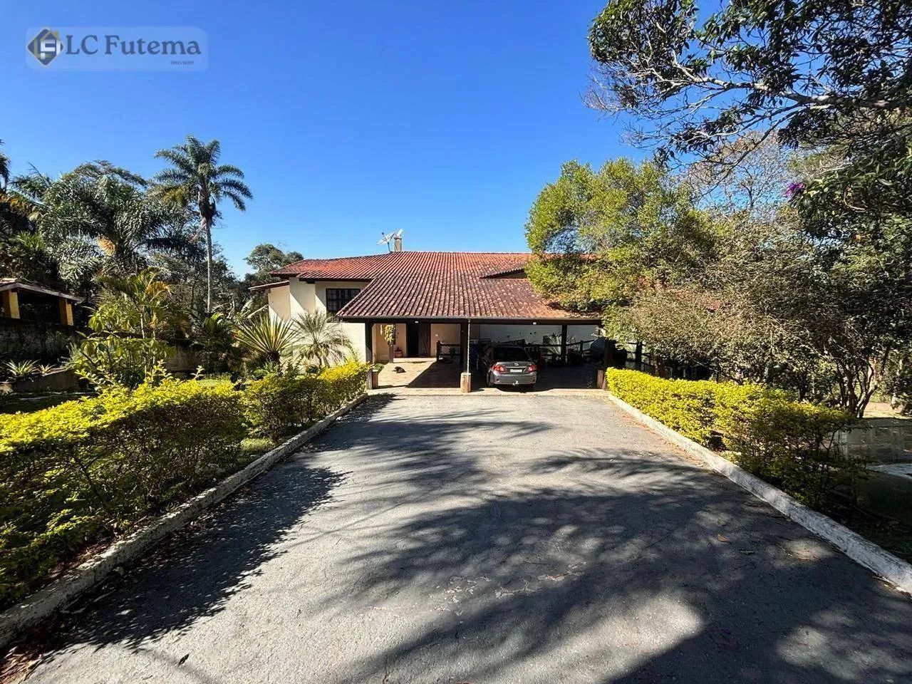 Casa em Condomínio em Cotia