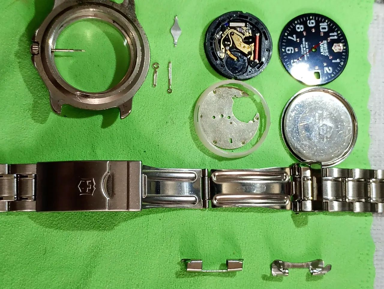 Relógio Victorinox Swiss Army 3888 para restauro ou peças LEIA