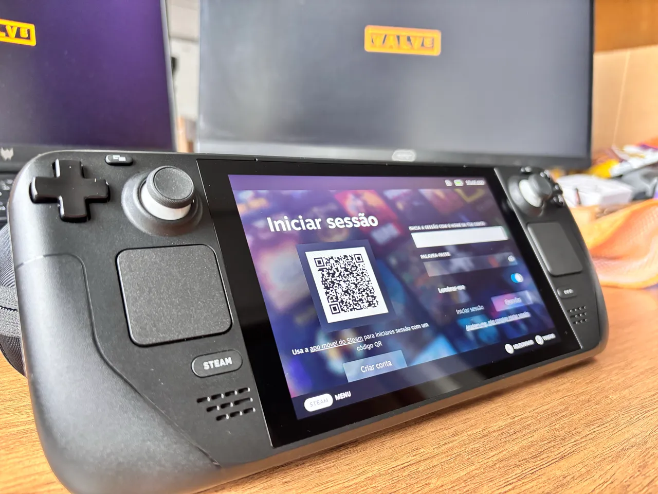 Steam Deck LCD 256GB - Quase novo - Consoles de Vídeo Game