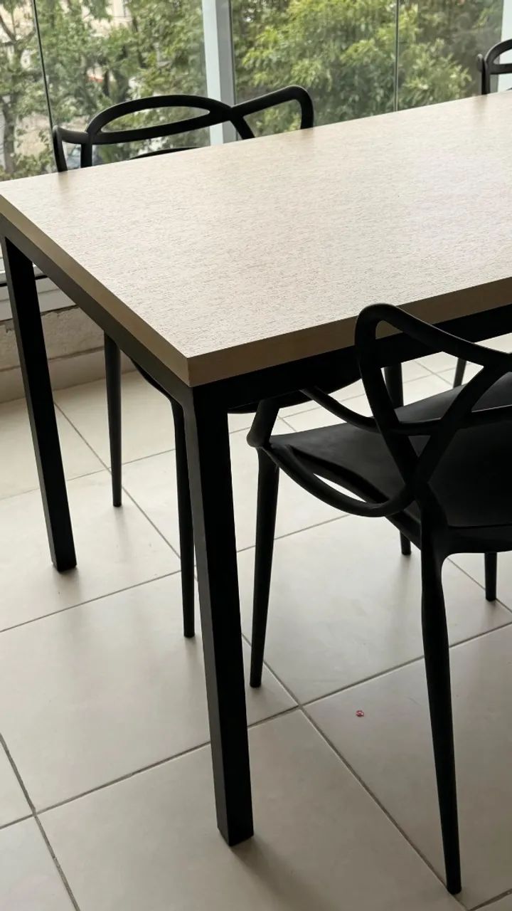 Mesa de Jantar e leva as 4 cadeiras de graça  - Foto 4