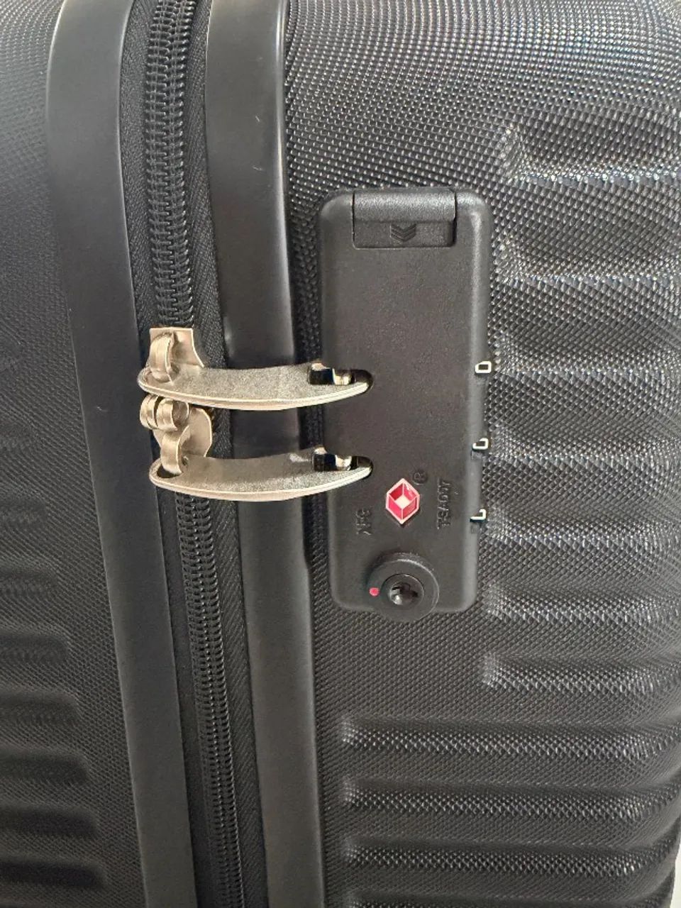 Mala de Bordo Primark 4 rodas com cadeado TSA - Foto 3