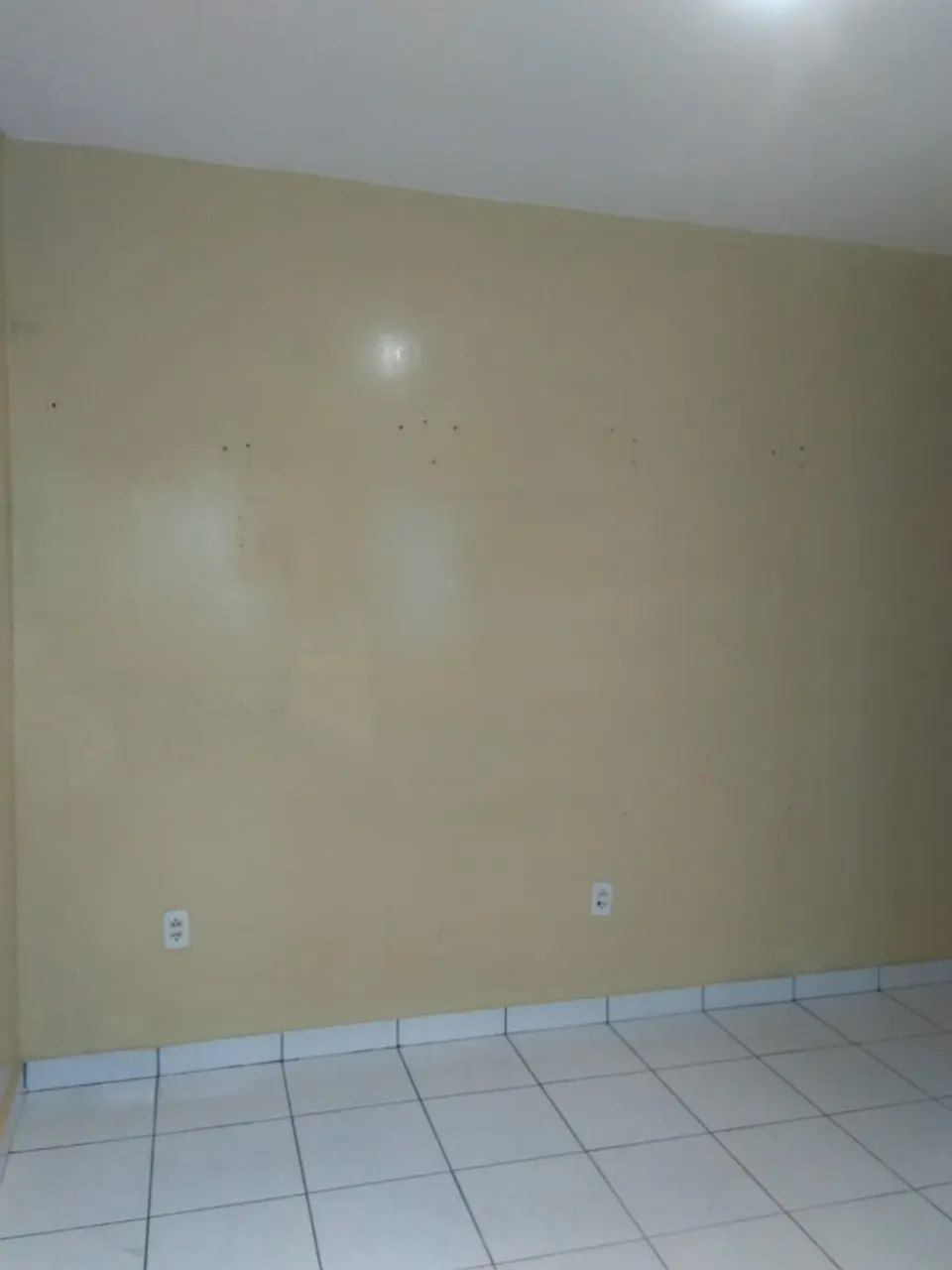 Casa 3 cômodos, "Quarto, sala, Cozinha e banheiro", com lavanderia compartilhada.  - Foto 3