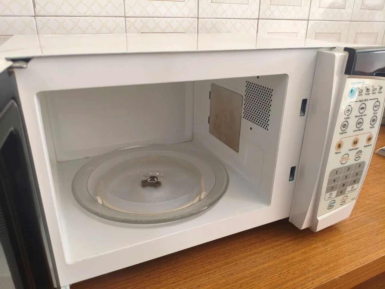 MICROONDAS ELECTROLUX 20 LITROS  - Foto 3